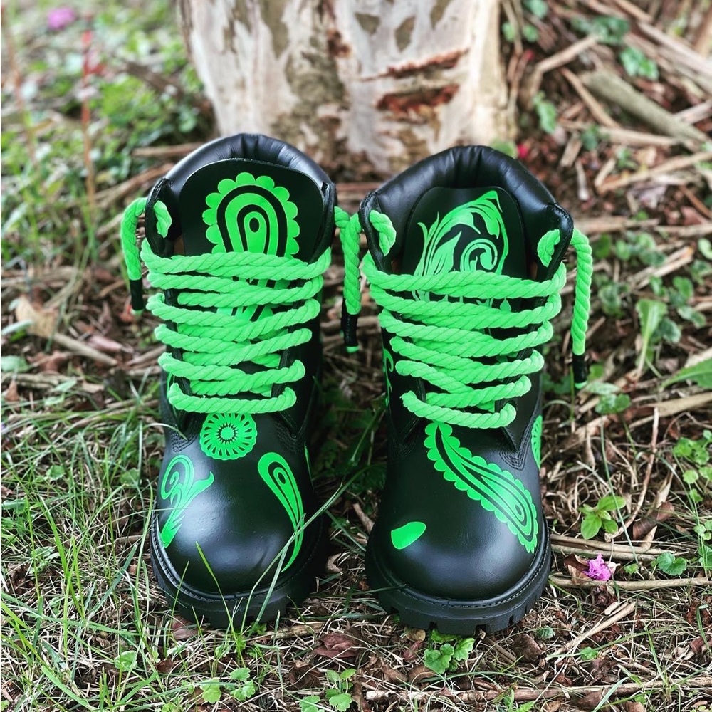 Timberland Boots - Picture 4 of 9